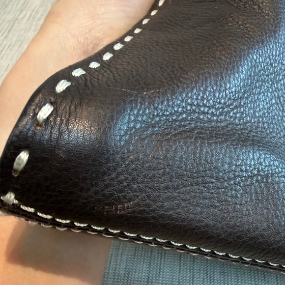 Fendi Black Leather Shoulder Bag - Picture 6 of 12